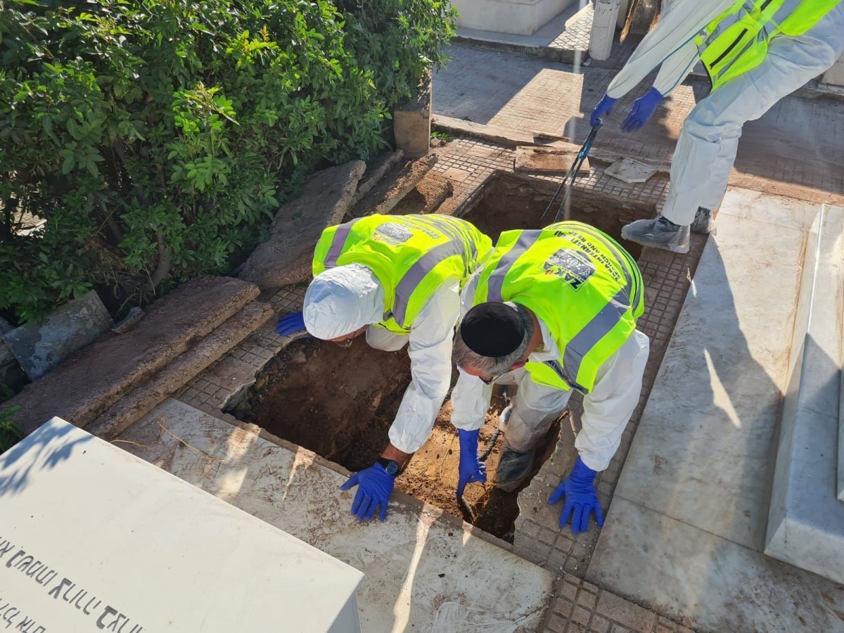 אלמליח, במשלחת זק״א להשבת גופות יהודים ממרוקו. צילום: דוברות זק"א