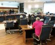 דיון במועצת העיר על ההגירה השלילית מאשדוד באולם חצי ריק (וידאו)