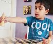 מקסים: בן 7.5 מאשדוד מלמד ילדים לשחק שחמט ב"זום" (וידאו)