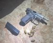 בן 30 מאשדוד (מוכר היטב) גנב רכב בשדרות ונעצר במחסום משטרתי - בכליו נתפס אקדח טעון